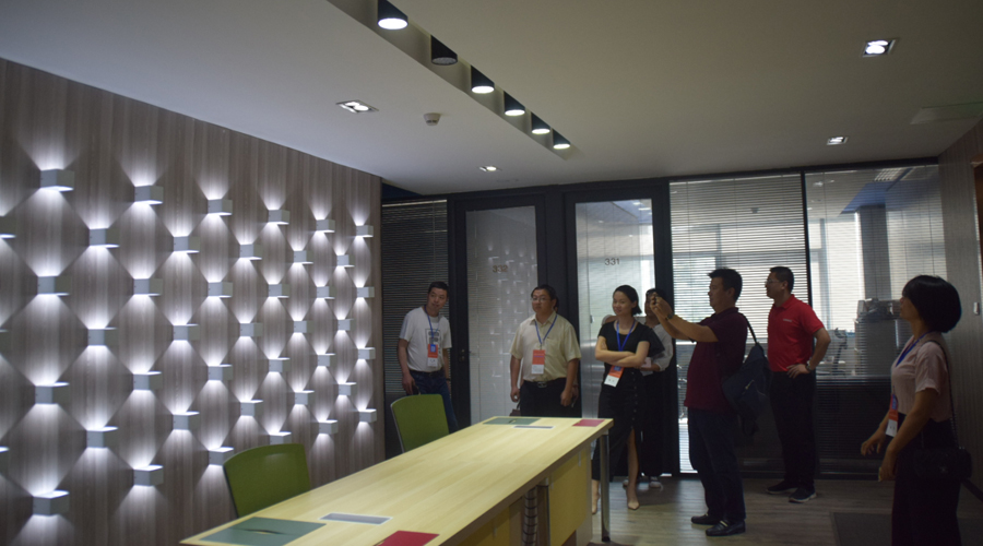 华体会体育-华体会体育(中国)官方网站
-商会 (6).jpg